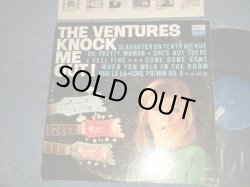 画像1: THE VENTURES - KNOCK ME OUT (With "TOMORROW'S LOVE" Version )(Matrix # A)BLP 8033-2 SIDE-1  B)BLP 2033-2 SIDE-2)(Ex/Ex+++ Looks:Ex+ EDSP) /1965 US AMERICA ORIGINAL 1st Press "BLUE with SILVER Print Label" MONO Used LP 