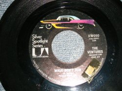 画像1: THE VENTURES - A)WALK, DON'T RUN    B)RAM-BUNK-SHUSH  (Ex/Ex+ STOL) / 1973 US AMERICA REISSUE "SILVER SPOTLIGHT SERIES"  Used 7" Single