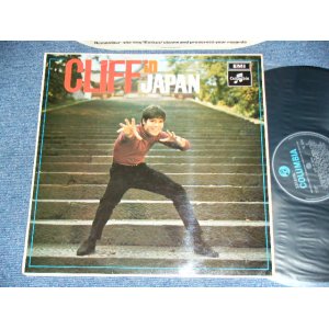 画像: CLIFF RICHARD - CLIFF IN JAPAN / 1968 UK ENGLAND ORIGINAL 1st Press BLUE "Columbia"  Label MONO Used  LP 