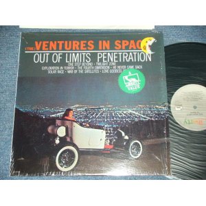 画像: THE VENTURES - IN SPACE ( Reissue 10 Tracks Version : MINT/MINT ) / 1982  US AMERICA REISSUE Used LP 