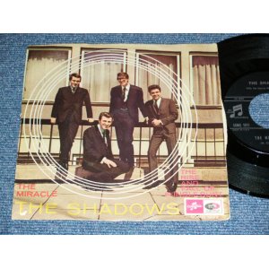 画像: The SHADOWS - THE MIRACLE ( Ex+/Ex+  ) / 1965 ITALY ITALIA ORIGINAL Used 7" Single With PICTURE SLEEVE 