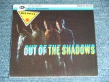 画像: The SHADOWS - OUT OF THE SHADOWS  ( MONO & STEREO 2 in 1 )   / 1999 UK ENGLAND ORIGINAL BRAND NEW Digi-Pack CD 