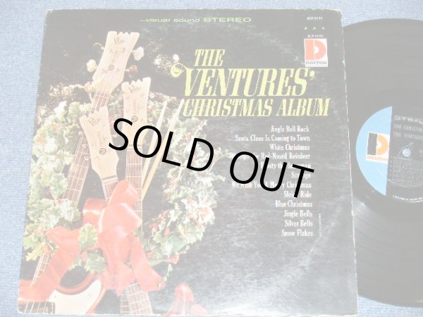 画像1: THE VENTURES -  CHRISTMAS ALBUM ( Matrix Number A) 2 SIDE 1 B) 2 SIDE 2 :  Ex/Ex  )  /  1967 US AMERICA Version "'D' Mark Label" STEREO Used LP 