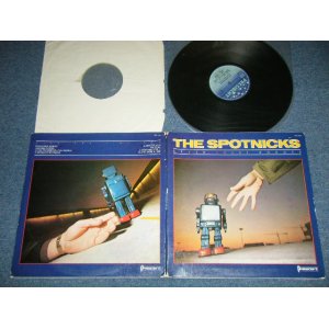 画像: The SPOTNICKS - NEVER TRUST ROBOTS ( Ex++/Ex++ Looks:VG+++,  Ex++ Looks:Ex+ : WOIC)   / 1975 FRANCE FRENCH  ORIGINAL  Used   LP