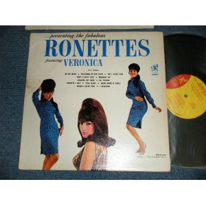 画像: RONETTES -  ...PRESENTING THE FABULOUS RONETTES  (Ex+/Ex+++ Looks:Ex++ WTRDMG) / 1964 Version US AMERICA Original 2nd Press "YELLOW Label" MONO Used LP 