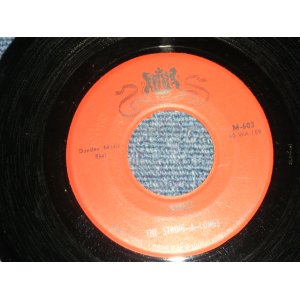 画像: The STRING-A-LONGS - A) WHEELS  B) AM I ASKING TOO MICHI  ( Ex+/Ex++ )  /  1960 US AMERICA ORIGINAL Used 7" Single  