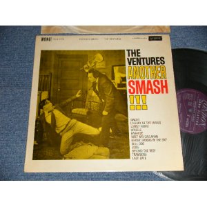 画像: THE VENTURES - ANOTHER SMASH (TWO MEN with VIOLIN COVER) (MATRIX #  A) AXL-1960-1B   B) AXL-1961-3B )  (Ex++/Ex++) /1961 UK ENGLAND ORIGINAL MONO Used LP 