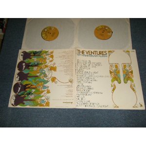 画像: THE VENTURES - 10TH ANNIVERSARY ALBUM (AUTOGRAPHED SIGNED BACK JACKETサイン入り裏ジャケット) (Ex++/Ex+++ B-1:Ex ) / 1970 US AMERICA ORIGINAL "SIGNED" Used  2-LP'S