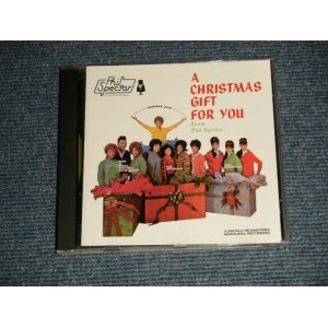 画像: VA Various (CRYSTALS+RONETTES+DARLEN LOVE +More) - A CHRISTMAS GIFT FOR YOU (MINT-/MINT) /1987US AMERICA Used CD  