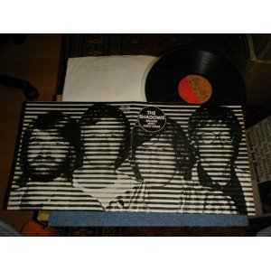 画像: THE SHADOWS - ROCKIN' WITH CURLY LEADS (Ex+++/MINT-) / 1973 UK England ORIGINAL Used LP 