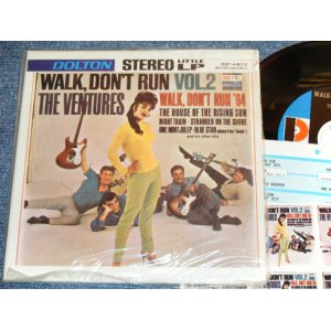 画像: THE VENTURES - WALK-DON'T RUN   VOL.2 ( "D" MARK LABEL : MINT/MINT- )  / 1964 US ORIGINAL 7"EP + PICTURE SLEEVE + STRIPE & MINI JACKET 