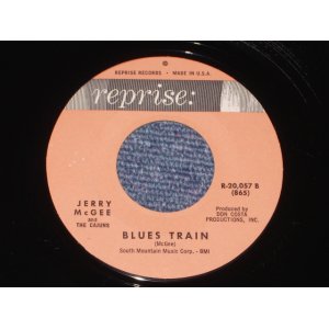 画像: JERRY McGEE ( Of THE VENTURES' LEAD GUITARIST ) - WALKIN'  ( MINT/MINT )　/ 1962 US ORIGINAL 7"45's Single  