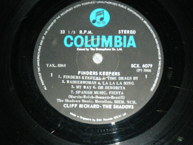 画像: CLIFF RICHARD with THE SHADOWS - FINDERS KEEPERS ( Ex+/Ex+ ) / 1966 SINGAPORE ORIGINAL "BLUE Columbia" Label STEREO  Used  LP  ( Jacket IS A UK ) 