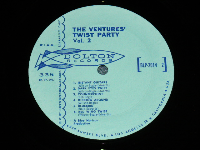 画像: THE VENTURES - DANCE WITH  THE VENTURES ( LIGHT BLUE Label : Matrix Number : A)BLP-2014-1-1A/B) BLP-2014-2-1A : Ex+/Ex+++ ) / 1962  US  RE-PACKAGED "TWIST PARTY VOL.2" VERSION US Used  LP 