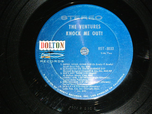 画像: THE VENTURES - KNOCK ME OUT ( "BLUE with SILVER Print  Label :With "TOMORROW'S LOVE" Version :  Matrix Number BST-8033 2 SIDE-1 /  BST-8033 2 SIDE-2 : Ex++/Ex++ Looks: Ex+ ) / 1965 US ORIGINAL "BLUE with SILVER Print Label" STEREO Used  LP 