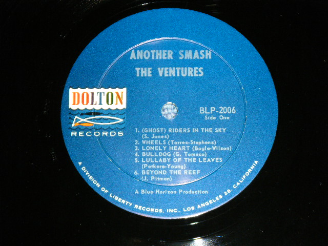 画像: THE VENTURES - ANOTHER SMASH ( 2nd Issued "SILHOUETTE COVER" : Matrix # A:BLP 2006 2 SIDE-1 /B: BLP-2006 I1 SIDE-2 :  Ex+++/MINT- ) / 1962? Version US AMERICA "DARK BLUE with SILVER PRINT Label"  MONO Used LP 