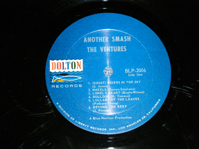 画像: THE VENTURES - ANOTHER SMASH ( 2nd Issued "SILHOUETTE COVER" : Matrix # A:BLP 2006 2 SIDE-1 /B: BLP-2006 I1 SIDE-2 :  Ex++/Ex++) / 1962? Version US AMERICA "DARK BLUE with SILVER PRINT Label"  MONO Used LP 