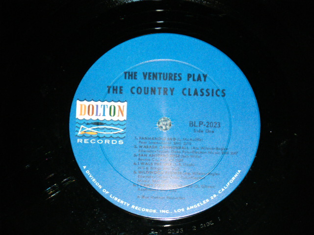 画像: THE VENTURES - Play COUNTRY CLASSICS ( First Cover Design : Matrix # A:BLP-2023-2-SIDE-1 1A/B) BLP-2023-2-SIDE-2  ; Ex+++/MINT- ) / 1963 US AMERICA ORIGINAL "DARK BLUE With BLACK PRINT Lavel" MONO Used LP 