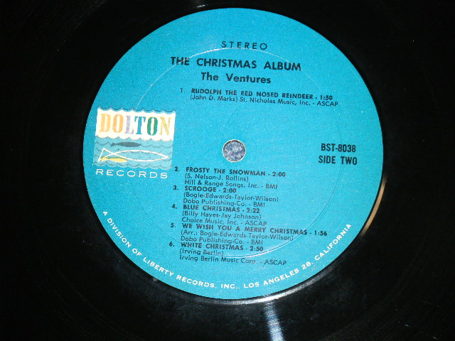 画像: THE VENTURES -  CHRISTMAS ALBUM ( Matrix Number A) -1/B) -2  MINT-/Ex+++  )  /  1966 US AMERICA Version "Blue with BLACK  Print Label" STEREO Used LP 