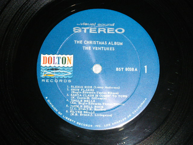 画像: THE VENTURES -  CHRISTMAS ALBUM ( Matrix Number A) A-1 A2/B) B-1 A : Ex+++/Ex+++ Looks: Ex++ )  /  1965 US AMERICA ORIGINAL"Dark Blue with SILVER Print Label" STEREO Used LP 