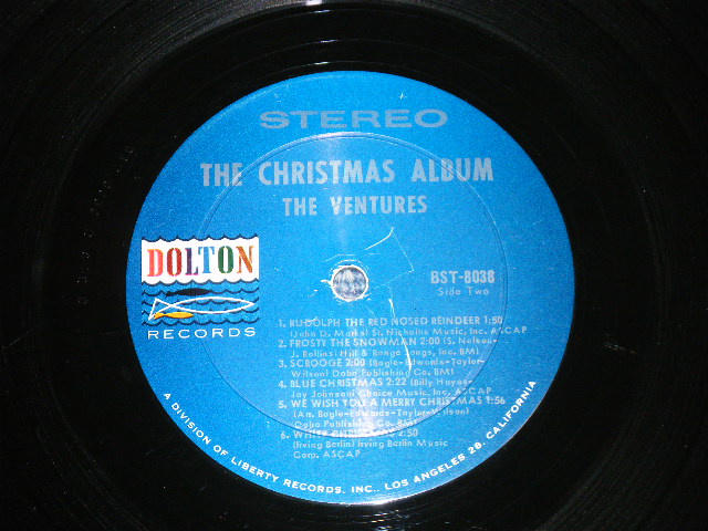 画像: THE VENTURES -  CHRISTMAS ALBUM ( Matrix Number A) 2 SIDE 1 B) 2 SIDE 2 : Ex++/Ex++ Looks:Ex+  )  /  1965 US AMERICA Version "'DARK BLUE with SILVER PRINT  Label"  STEREO Used LP 