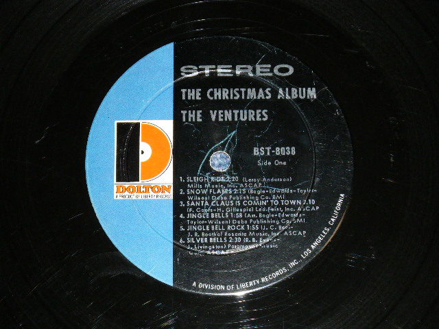 画像: THE VENTURES -  CHRISTMAS ALBUM ( Matrix Number A) 2 SIDE 1 B) 2 SIDE 2 :  Ex/Ex  )  /  1967 US AMERICA Version "'D' Mark Label" STEREO Used LP 