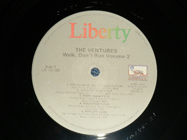 画像: THE VENTURES - WALK DON'T RUN VOL.2 ( Ex++/MINT)  / 1982 US AMERICA REISSUE "10 TRACKS Version" "PROMO STAMP"  Used   LP 