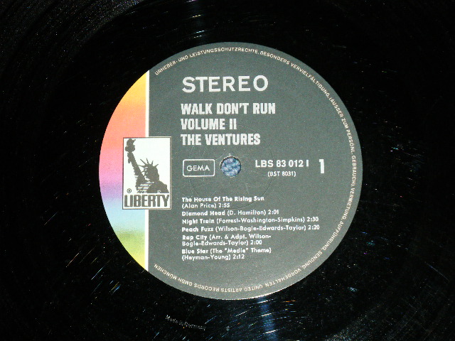 画像: THE VENTURES - WALK DON'T RUN VOL.2 ( Ex+/Ex+++ )   / 1968? WEST-GERMAN REISSUE "DIFFERENT Cover"  Used   LP 