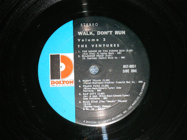 画像: THE VENTURES - WALK DON'T RUN VOL.2 : 2nd Press Version Front Cover (Matrix # BST-8031-1 / BST-8031 2  ) ( Ex++/Ex++ )   / 1967 VERSION? US AMERICA  3rd Press "D Mark Label" STEREO Used LP 