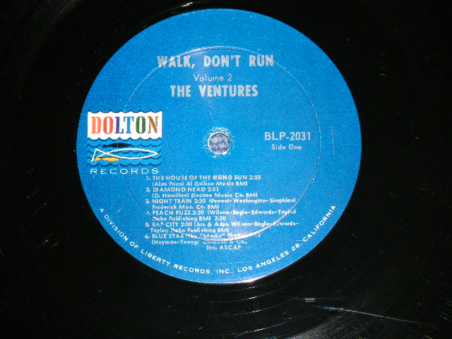 画像: THE VENTURES - WALK DON'T RUN VOL.2 : SWEAT SIRT Version (Matrix #  BLP-2031-2- SIDE-2 /  BLP-2031-B2-SIDE-2 ) ( Ex++,Ex/Ex++ Looks: Ex )   / 1964 US AMERICA ORIGINAL "DARK BLUE with SILVER PRINT Label" MONO Used LP 