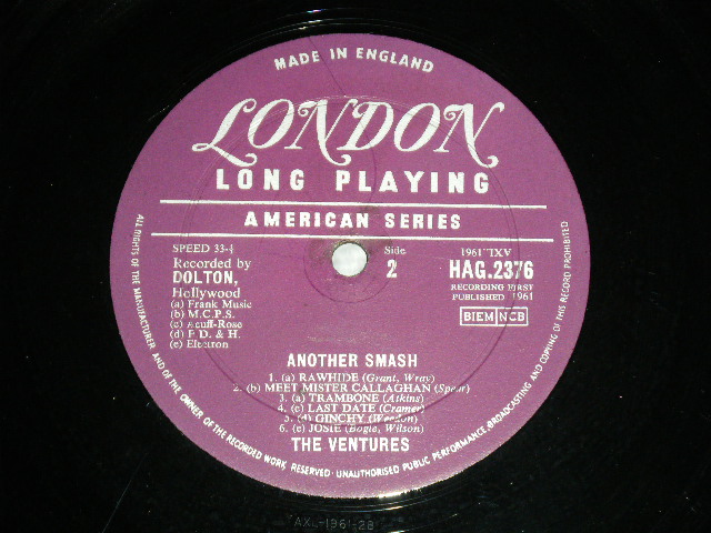 画像: THE VENTURES - ANOTHER SMASH ( TWO MEN with VIOLIN COVER : Ex+/Ex+++) /1961 UK ENGLAND ORIGINAL MONO Used LP 