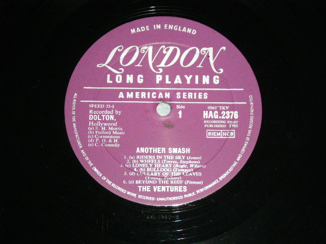 画像: THE VENTURES - ANOTHER SMASH ( TWO MEN with VIOLIN COVER : Ex+/Ex+++) /1961 UK ENGLAND ORIGINAL MONO Used LP 