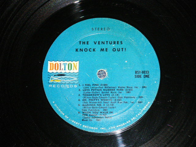 画像: THE VENTURES - KNOCK ME OUT (Without or NONE "TOMORROW'S LOVE" Version) (Matrix Number BST-8033-1 Re/  BST-8033-2) ( Ex/Ex++ : WOL, WOBC / 1965 US ORIGINAL "BLUE with BLACK BLACK Print Label" STEREO Used  LP 