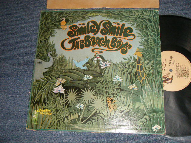 画像1: The BEACH BOYS - SMILEY SMILE (Matrix #A)0 DT1-9001-A4 11-3 B)0 DT2-9001-X3)  "JACKSONVILLE Press in ILINOIS"   (Ex+/Ex++ Looks:Ex+++) /. 1967  US AMERICA ORIGINAL STEREO Used LP