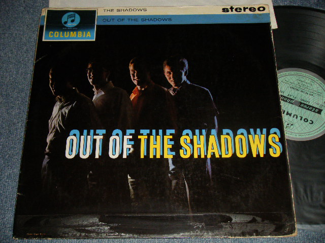 画像1: THE SHADOWS - OUT OF THE SHADOWS (MATRIX #A) YAX-927-2 1 P   B) YAX-928-2 1 GR) (Ex/Ex++ B-6,7:VG+++) / 1962 UK ENGLAND ORIGINAL 1st Press "LIGHT BLUE Label" STEREO Used  LP 