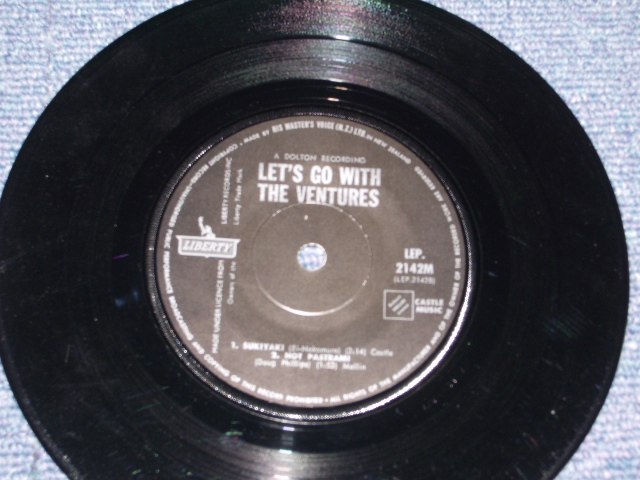 画像: THE VENTURES -LET'S GO WITH / 1960s NEW ZEALAND Original 7" EP With PICTURE SLEEVE 